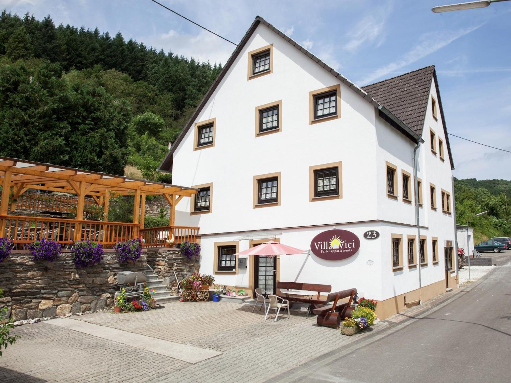 A Modern Apartment In The Hunsr Ck Region S Romantic Drohn Valley Merschbach ภายนอก รูปภาพ