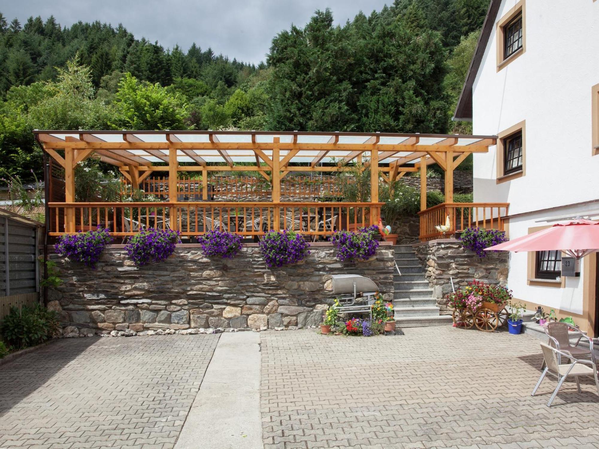 A Modern Apartment In The Hunsr Ck Region S Romantic Drohn Valley Merschbach ภายนอก รูปภาพ