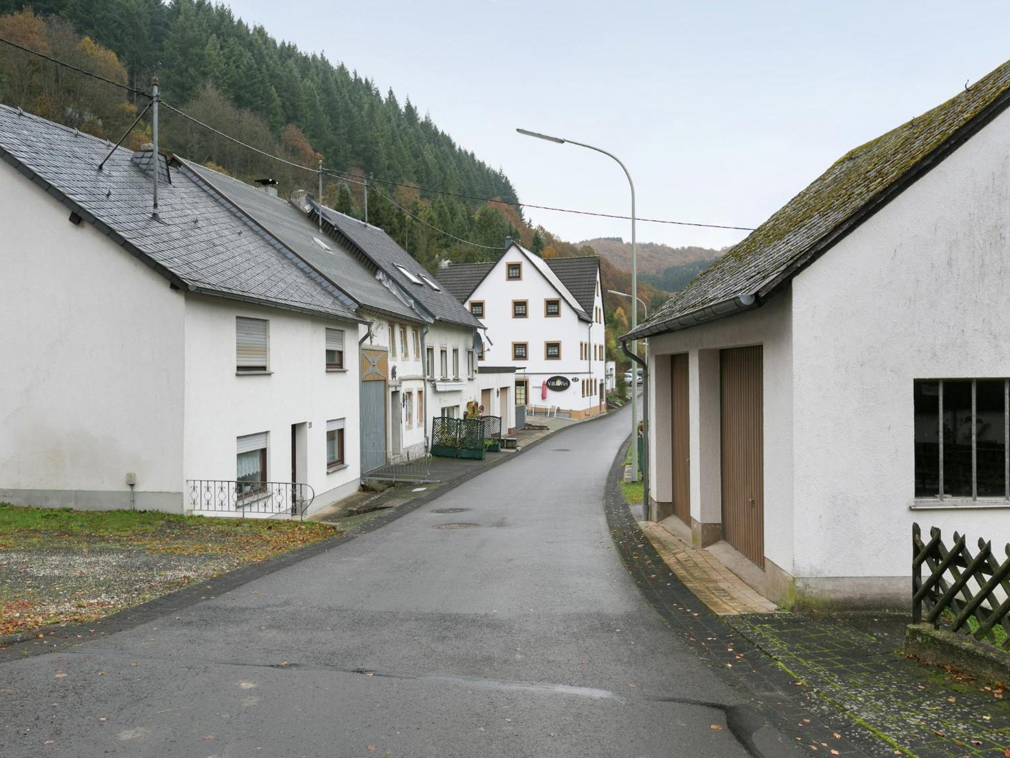 A Modern Apartment In The Hunsr Ck Region S Romantic Drohn Valley Merschbach ภายนอก รูปภาพ